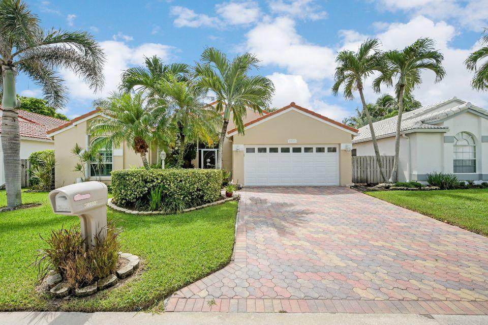 4930 Elsworth Way - Photo 1