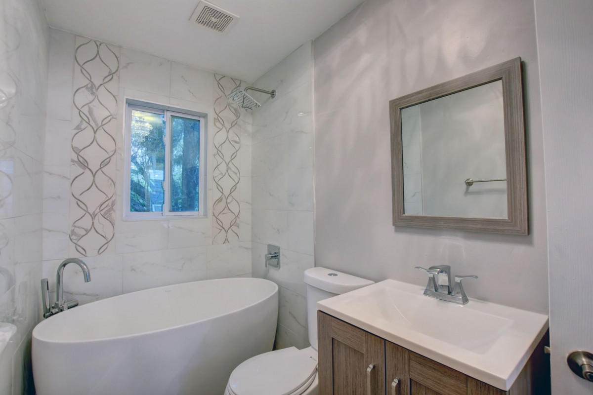 614 L Street - Photo 1