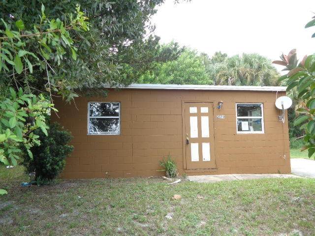 2510 Ave L - Photo 1