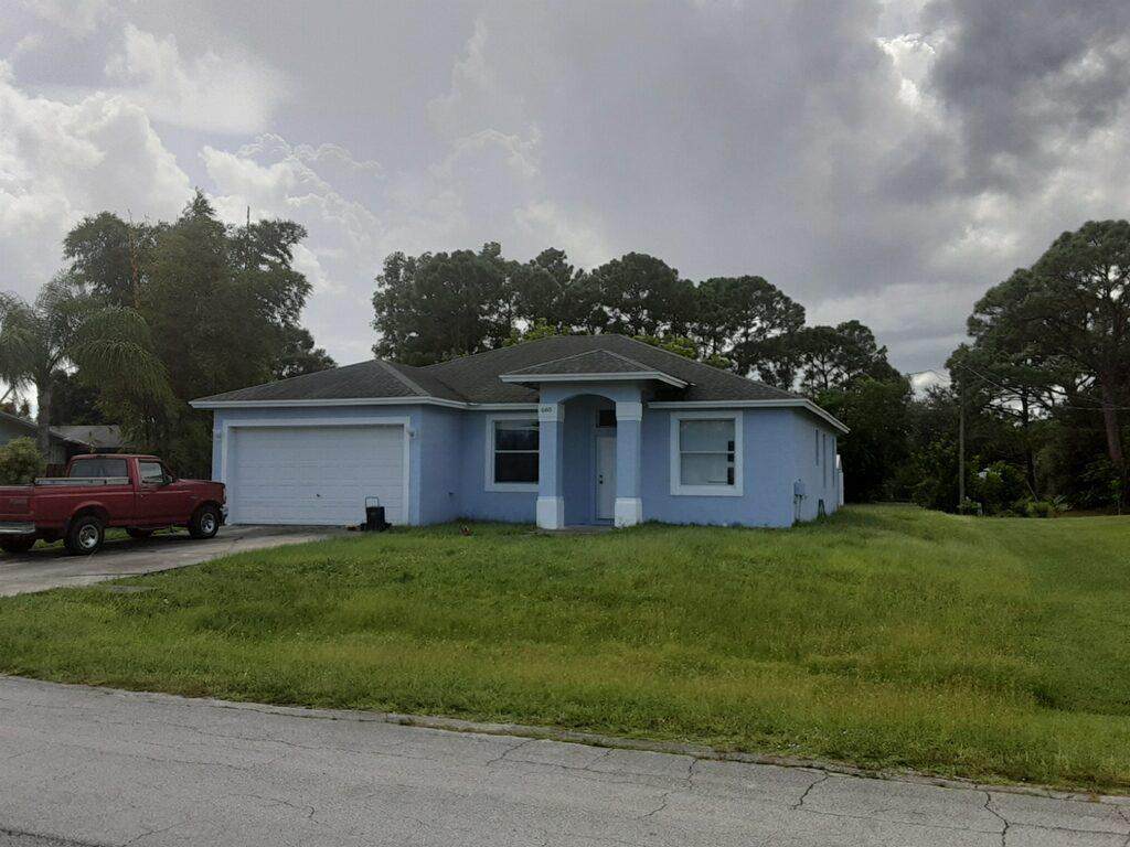 660 Salem Terrace - Photo 1