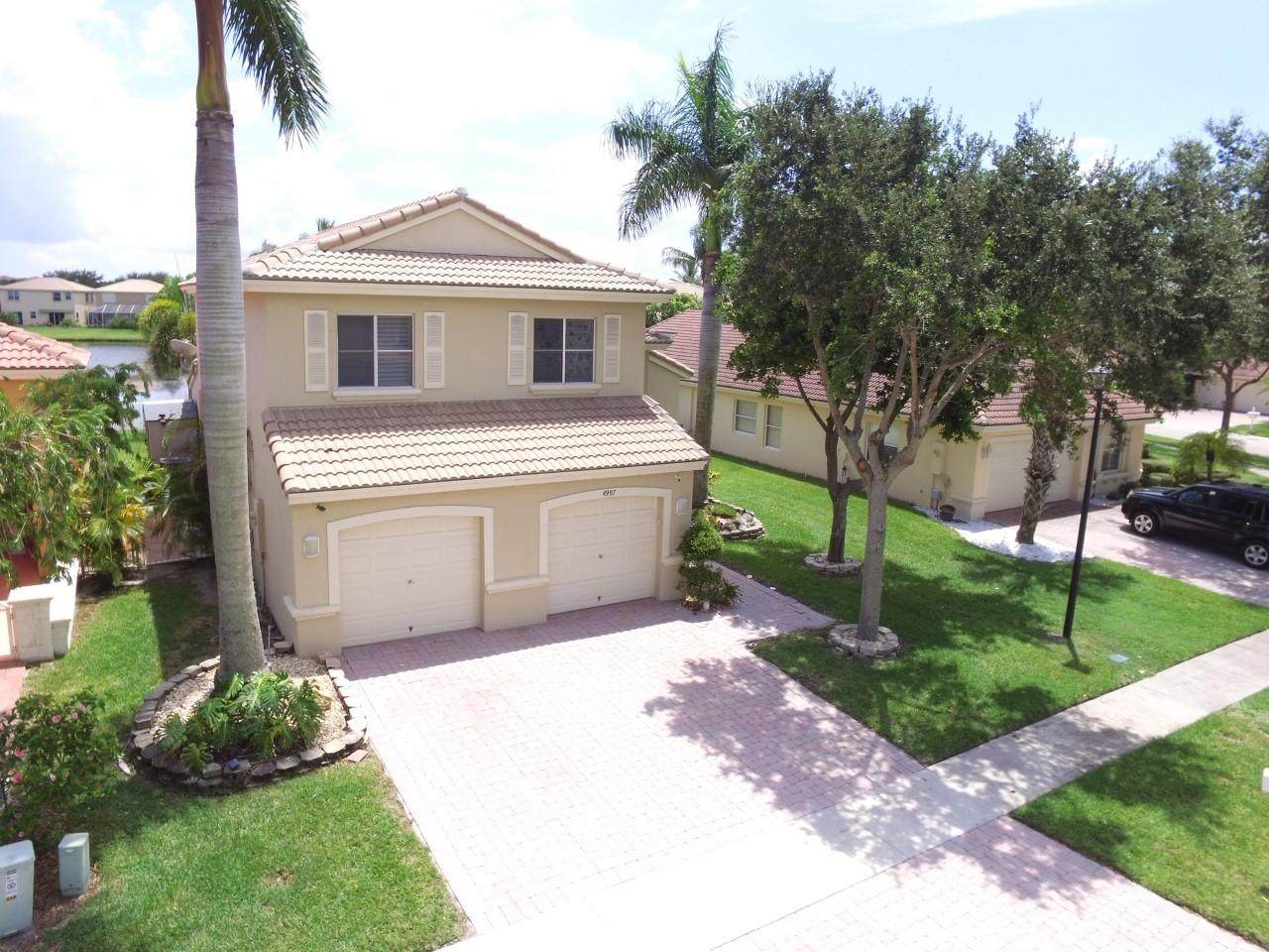 4997 Victoria Circle - Photo 1