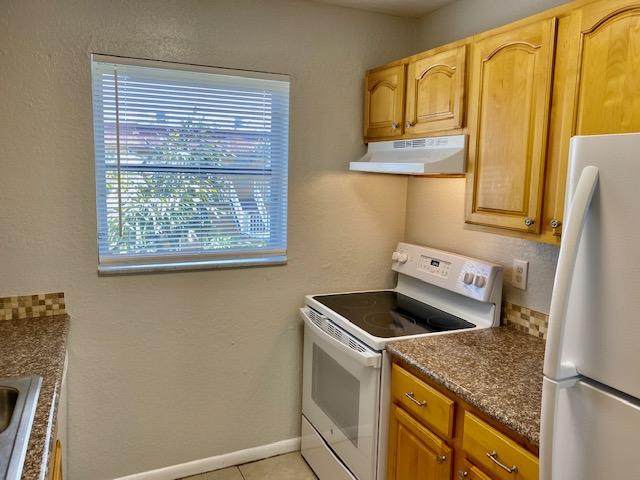 200 Croton Avenue - Photo 1