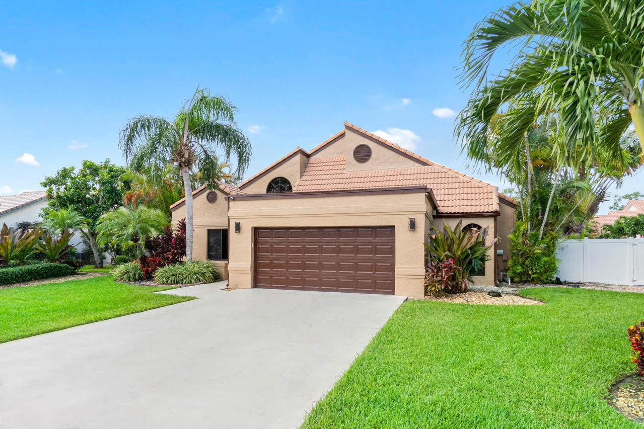 22313 Ensenada Way - Photo 1