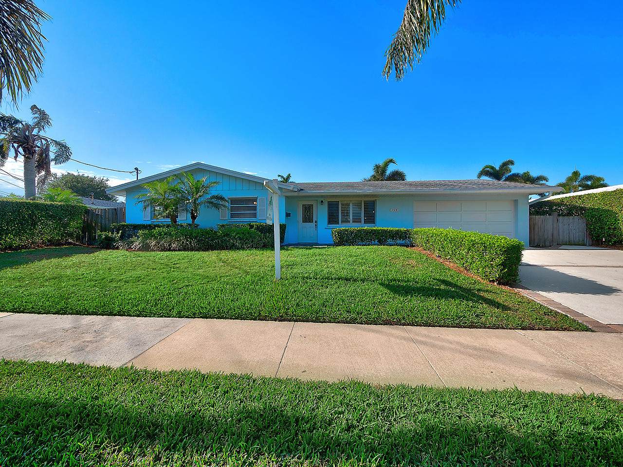 724 Sandpiper Way - Photo 1