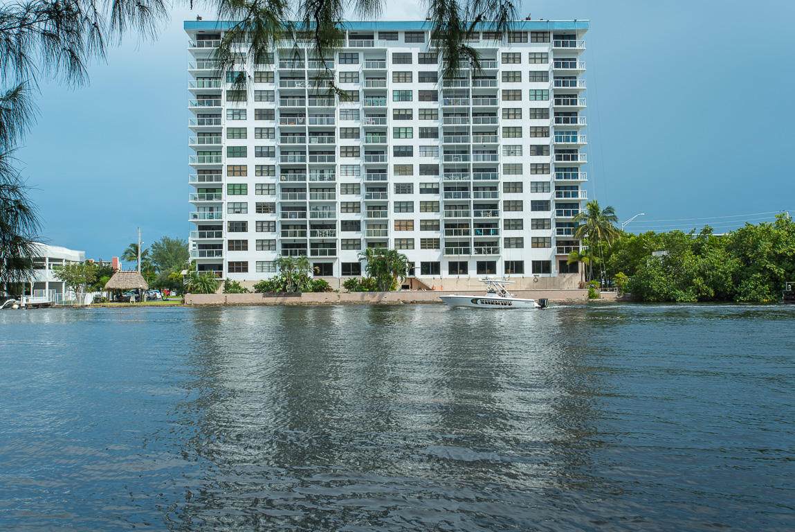 1401 Riverside Drive - Photo 1