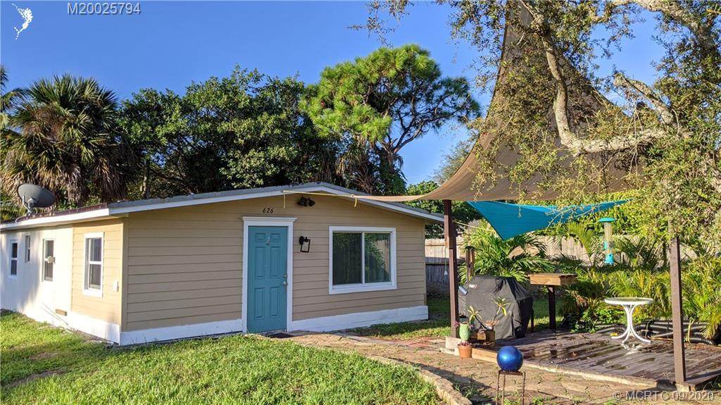 626 Bernard Street - Photo 1