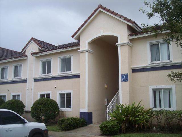 1165 Golden Lakes Boulevard - Photo 1