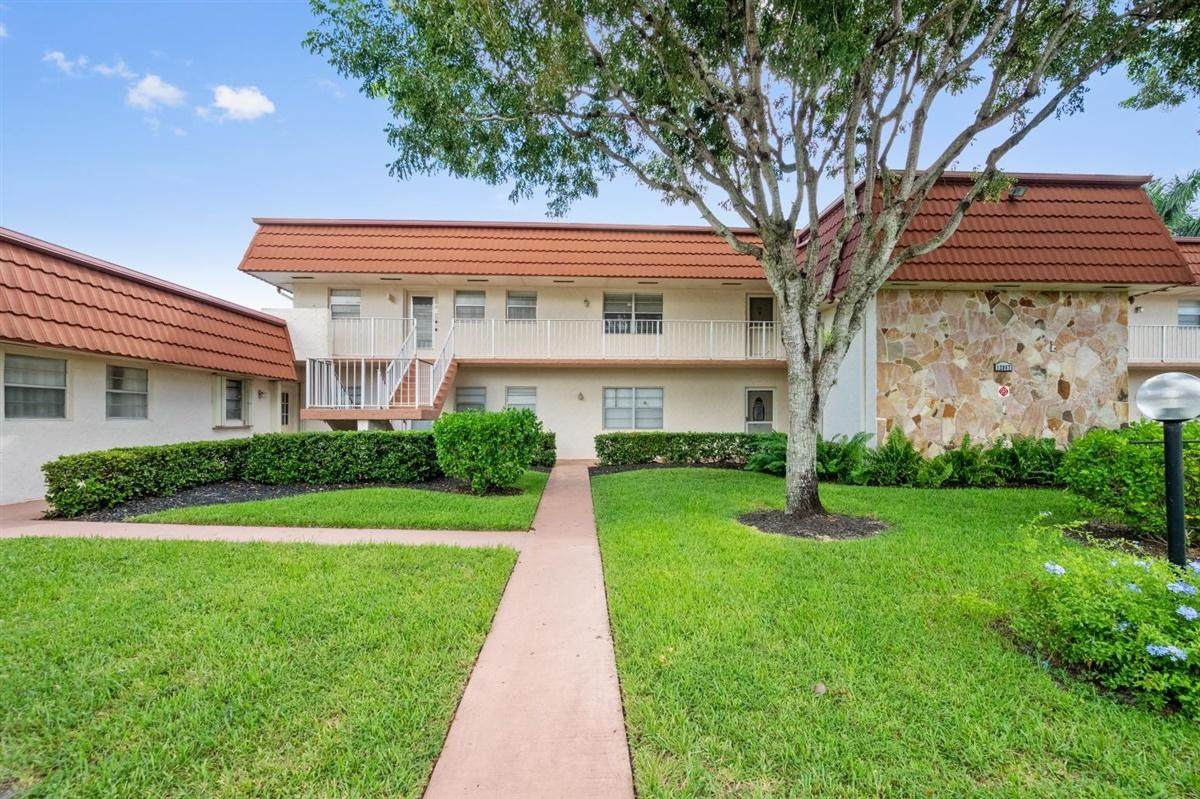 12007 Poinciana Boulevard - Photo 1