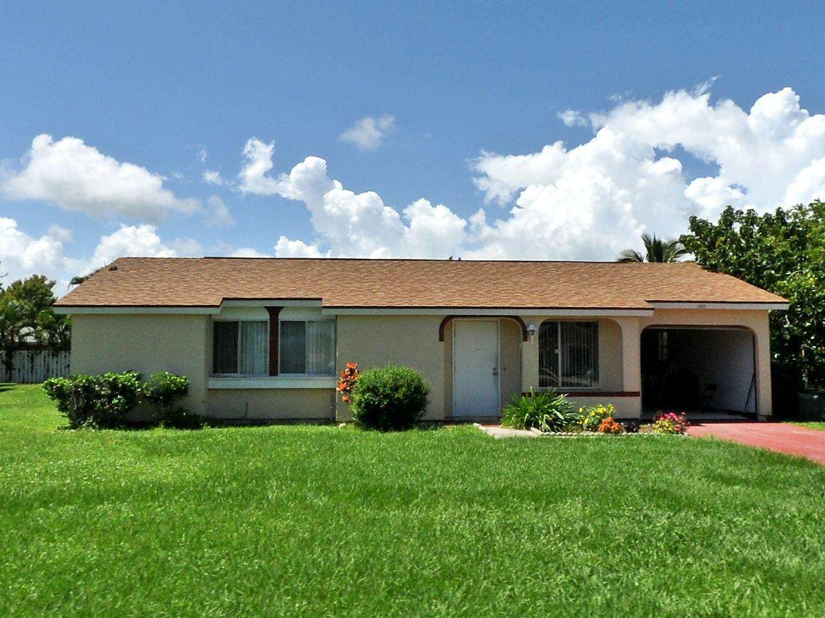 1852 Rainier Road - Photo 1
