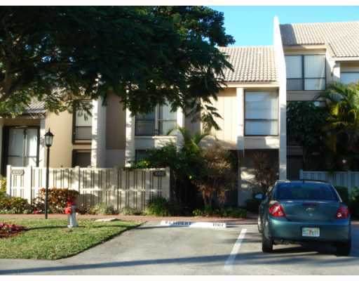 1002 Bridgewood Place - Photo 1
