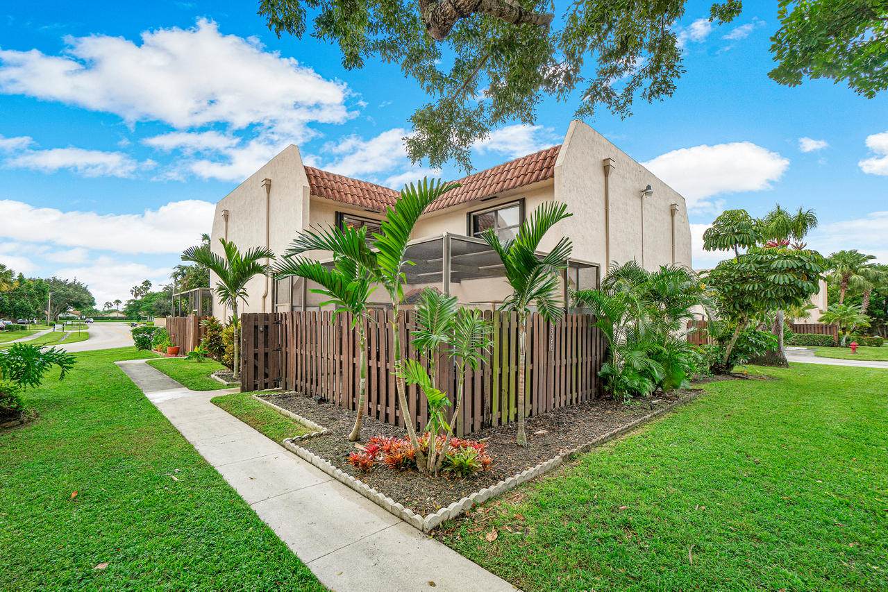 6327 Seven Springs Boulevard - Photo 1