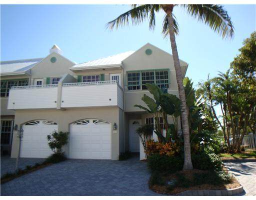 115 Venetian Drive - Photo 1