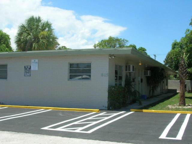 817 2nd Street - Photo 1