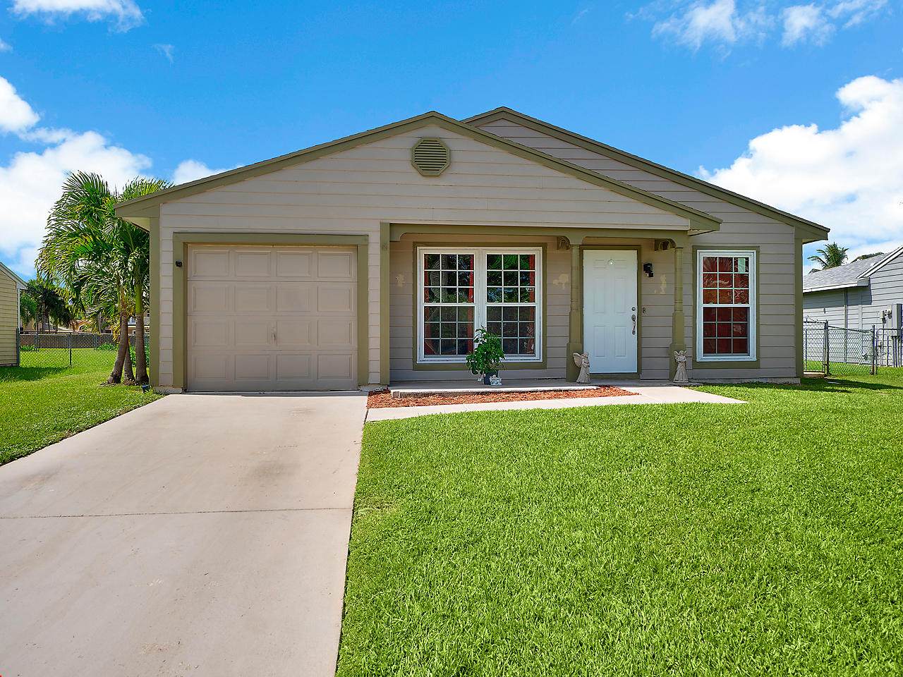 5376 Courtney Circle - Photo 1