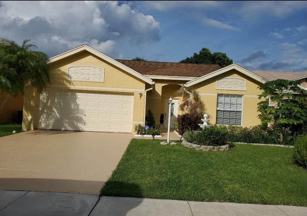 102 Heatherwood Drive - Photo 1