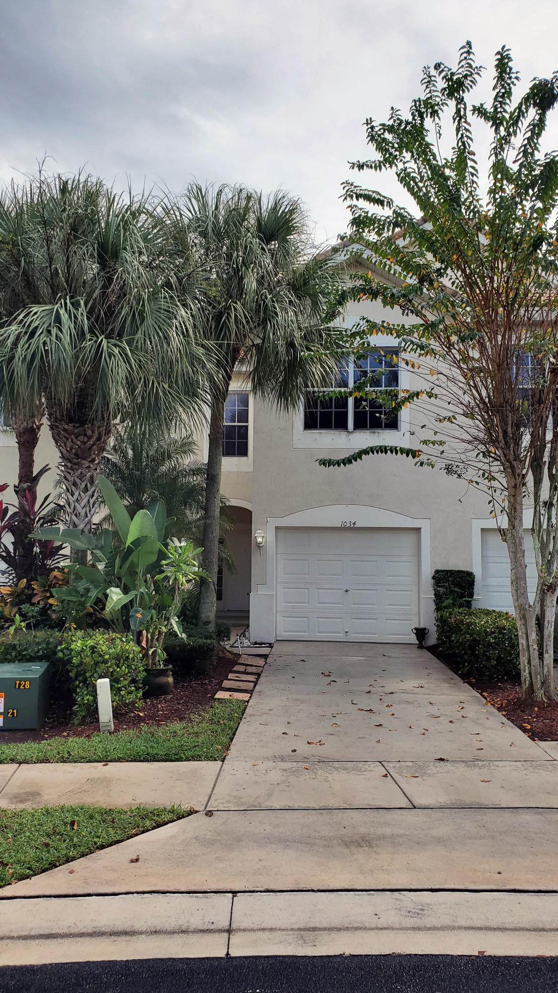 1034 Woodfield Road - Photo 1