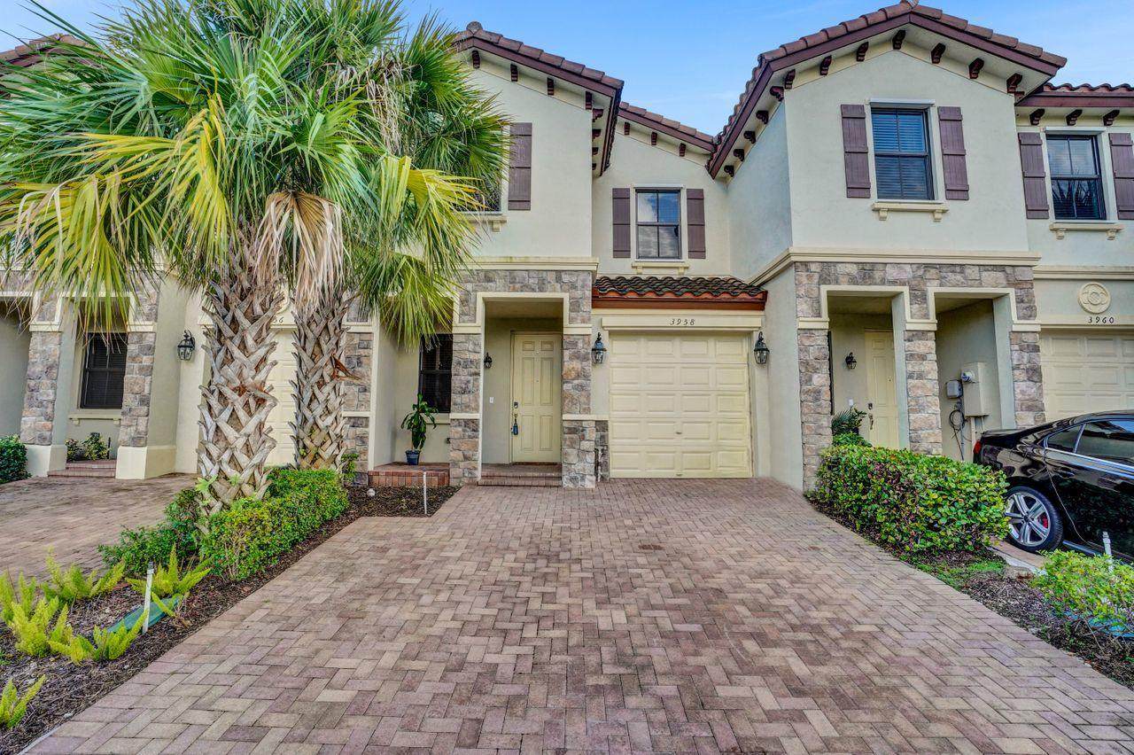 3958 Devenshire Court - Photo 1