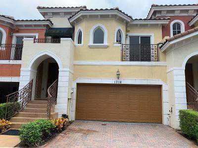 1316 Coastal Bay Boulevard - Photo 1