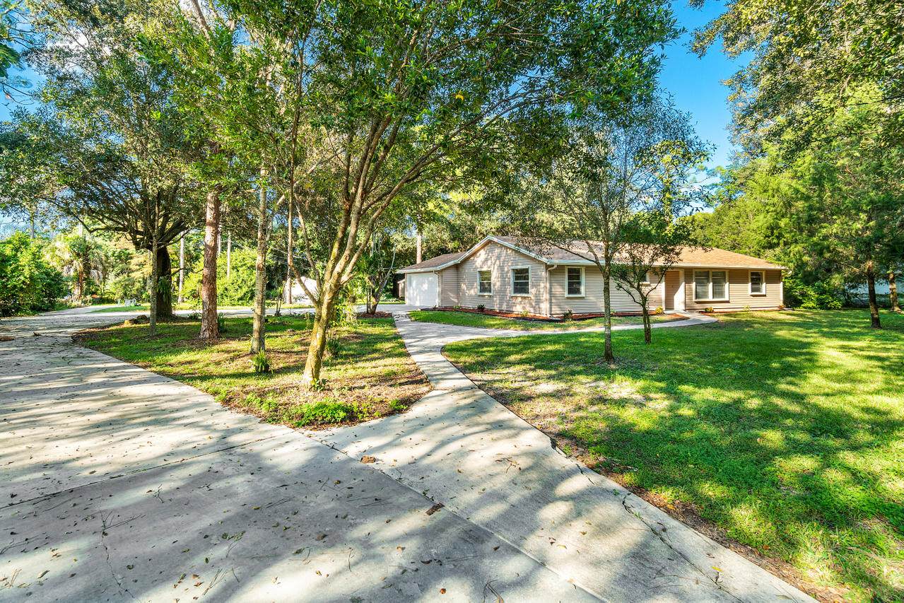 12859 54th Street - Photo 1