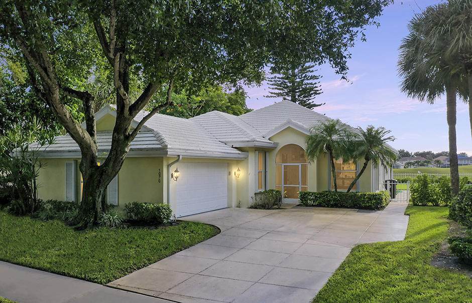 1070 Bear Island Drive - Photo 1