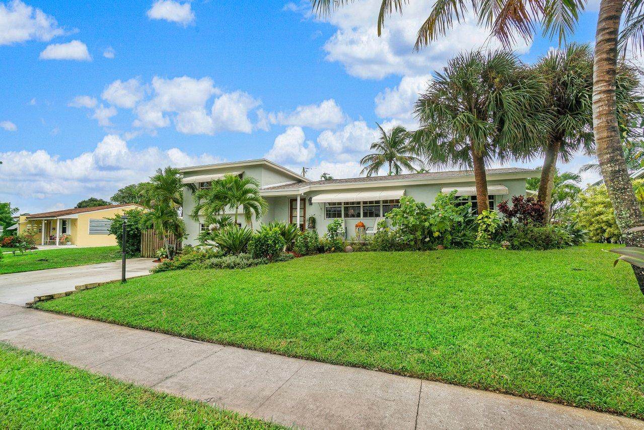 1317 Lake Victoria Drive - Photo 1