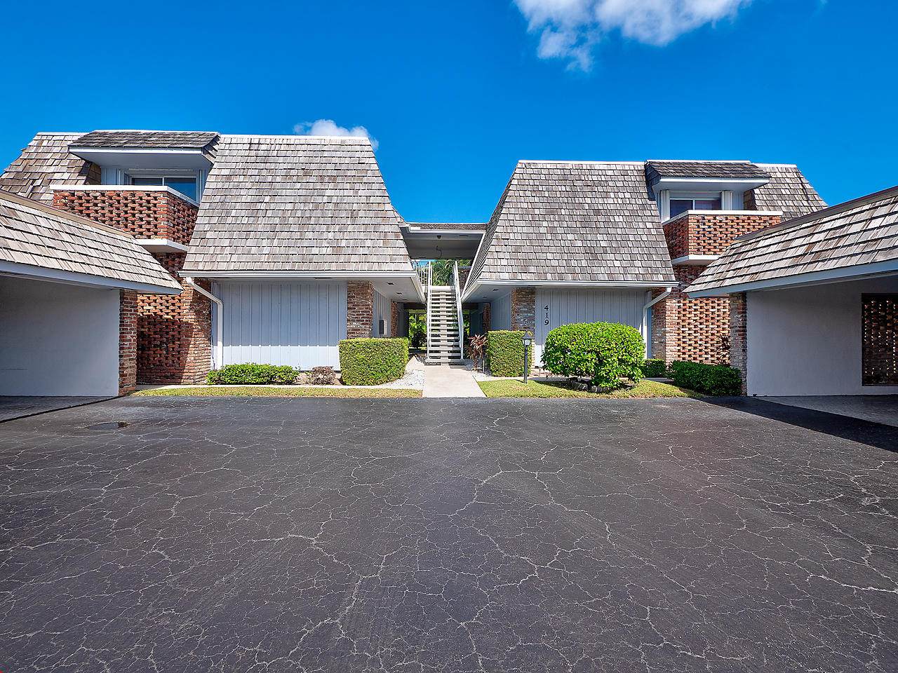 419 Pine Tree Court - Photo 1