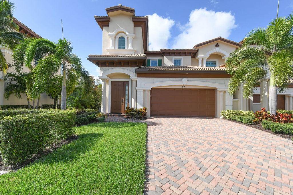 151 Tresana Boulevard - Photo 1