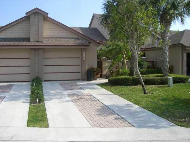 1107 Landings Boulevard - Photo 1