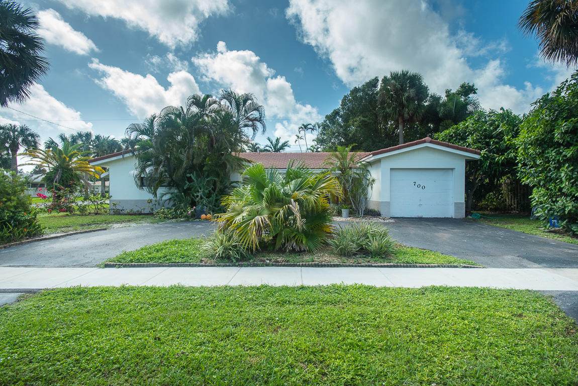 700 4th Street - Photo 1