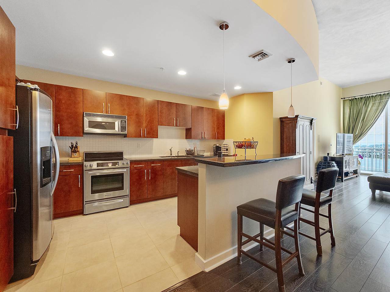 300 Australian Avenue - Photo 1