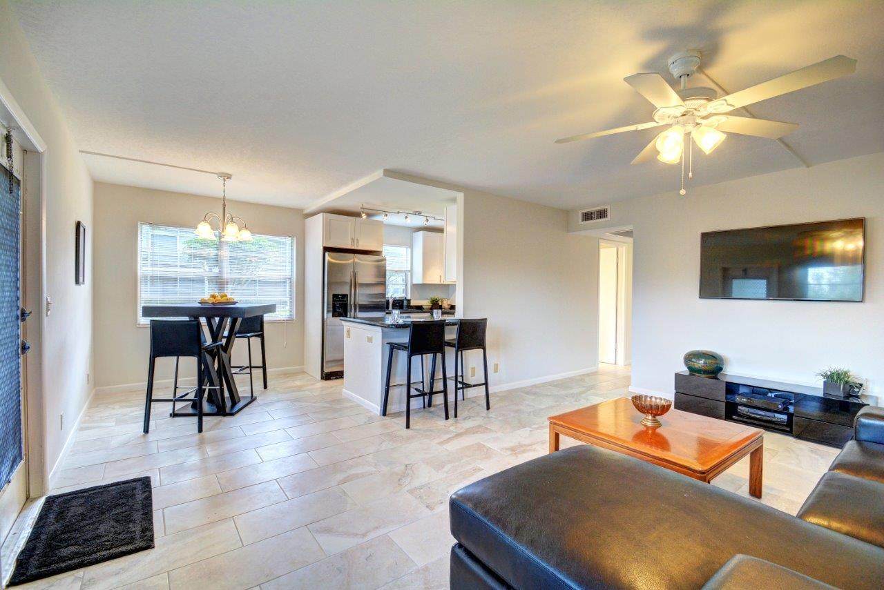 127 Mansfield D - Photo 1