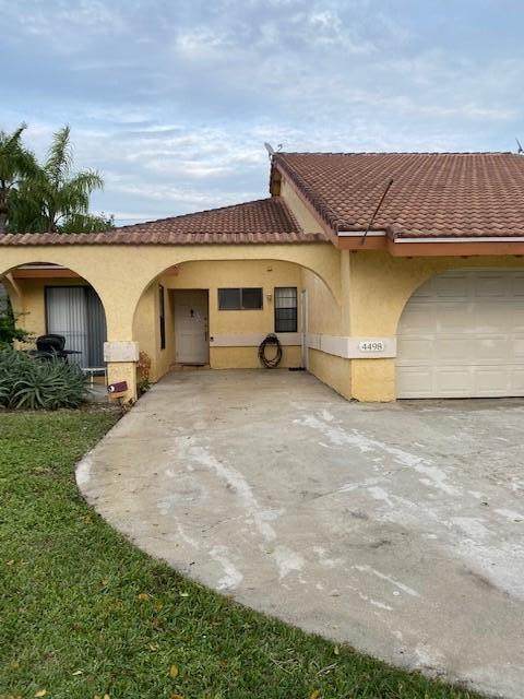 4498 5th Avenue - Photo 1