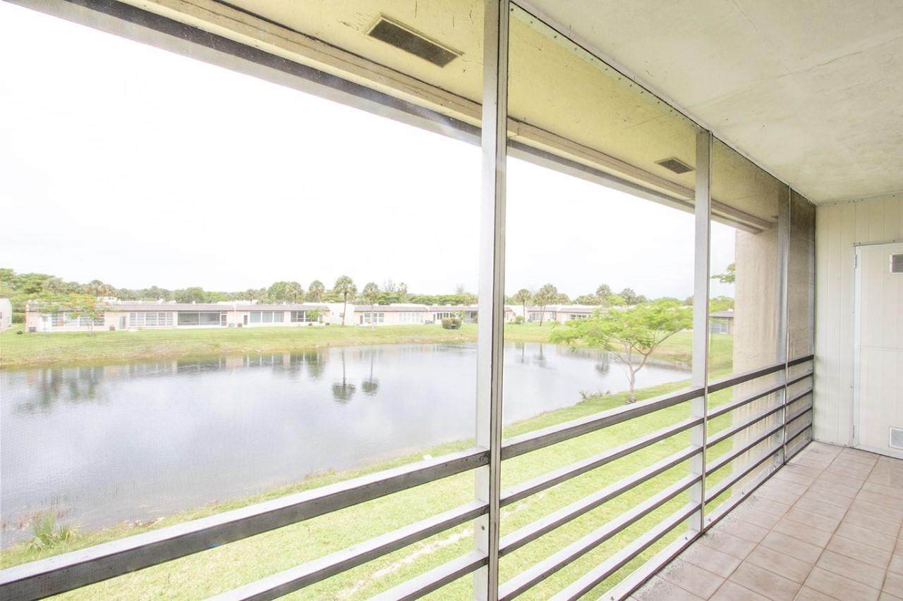 154 Lake Meryl Drive - Photo 1