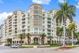 99 Mizner Boulevard - Photo 1