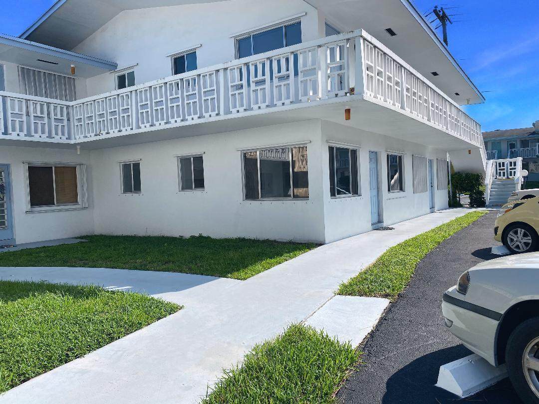 1950 Lake Osborne Drive - Photo 1