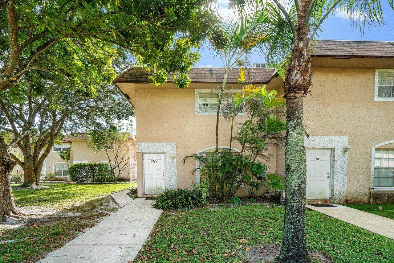 7924 Kimberly Boulevard - Photo 1