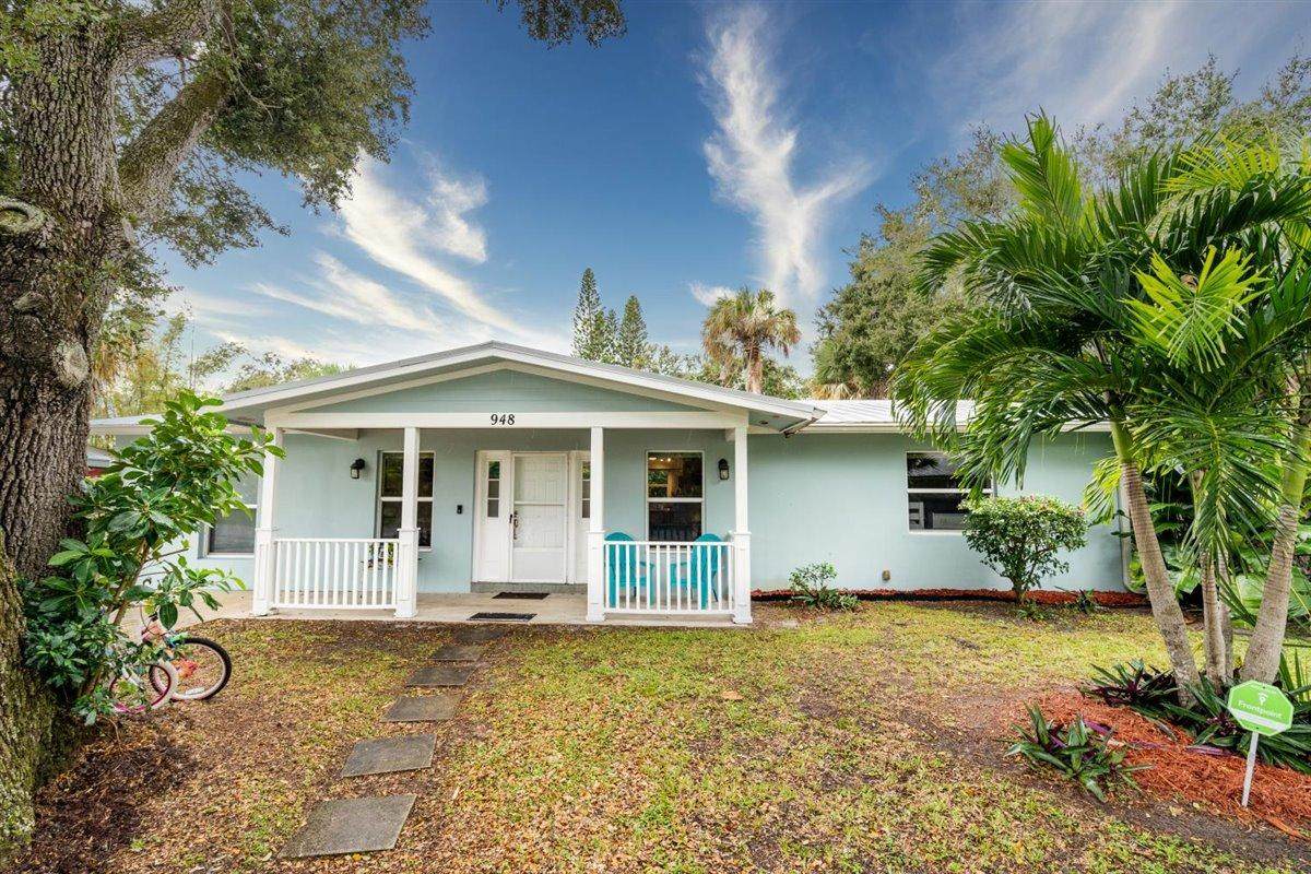948 Kubin Avenue - Photo 1