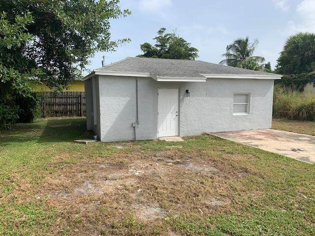 180 15th Street - Photo 1