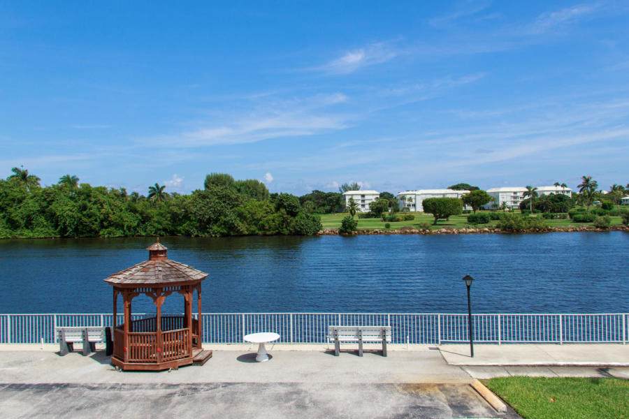 2570 Federal Highway - Photo 1