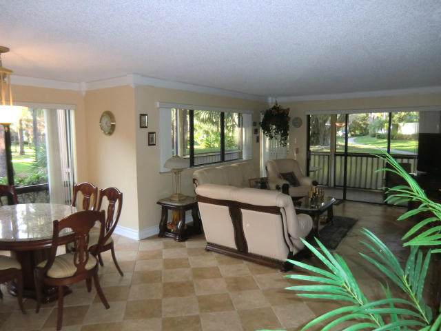 563 Brackenwood Place - Photo 1