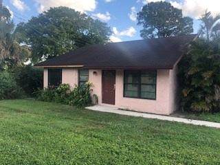 2564 Ida Way - Photo 1