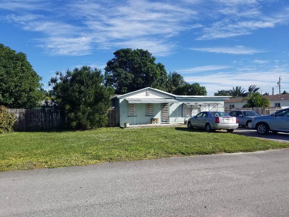 696 Neptune Street - Photo 1