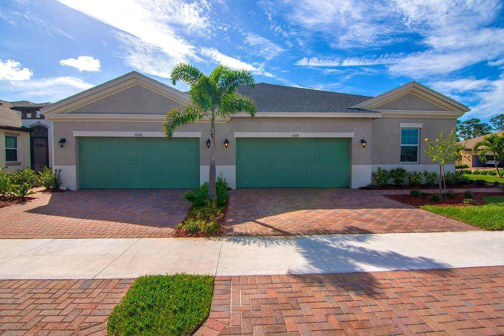 11638 Lake Park Drive - Photo 1
