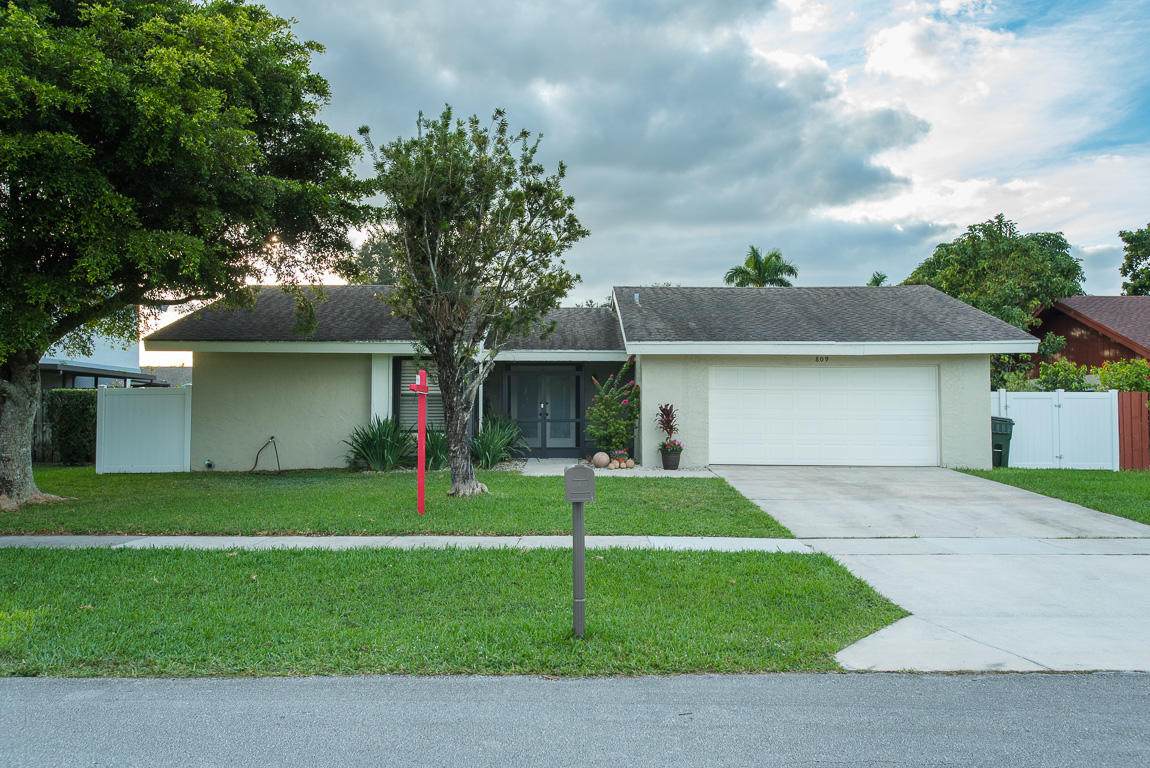 809 Brightwood Way - Photo 1