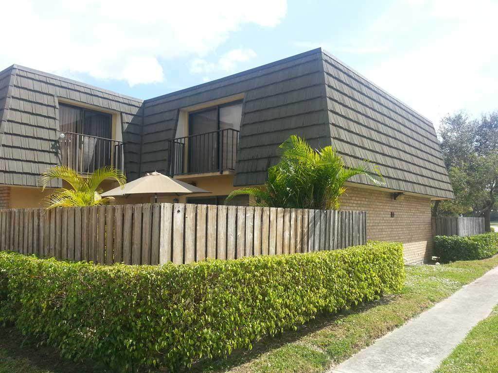 1026 10th Way - Photo 1