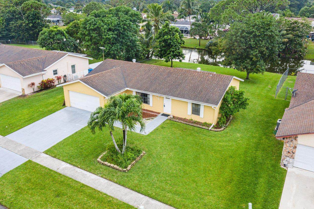 208 Bobwhite Road - Photo 1