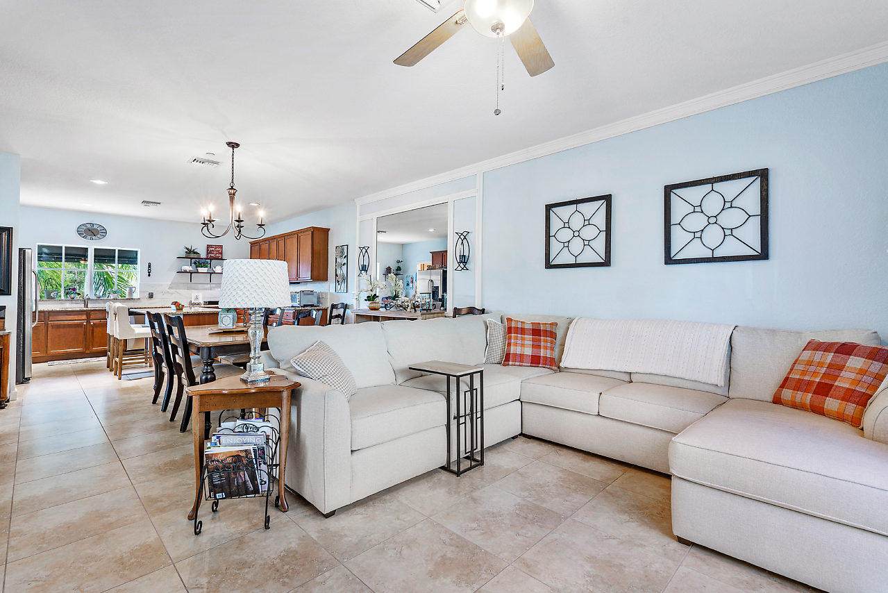25 Chaucer Lane - Photo 1