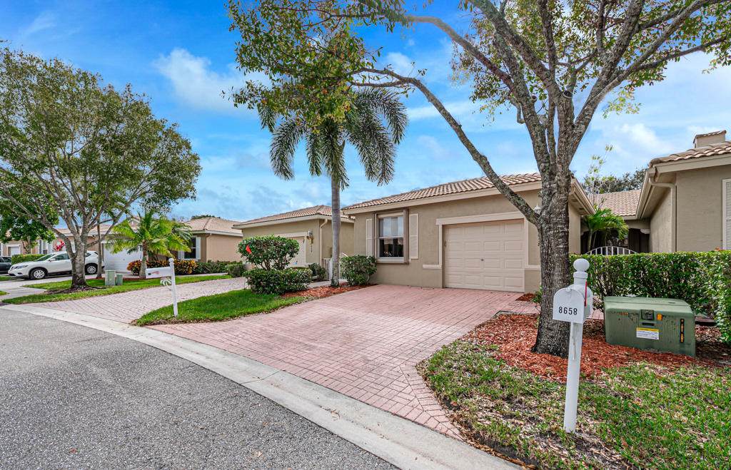 8658 Lineyard Cay - Photo 1