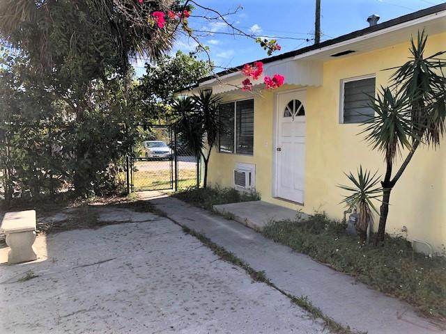 622 M Street - Photo 1
