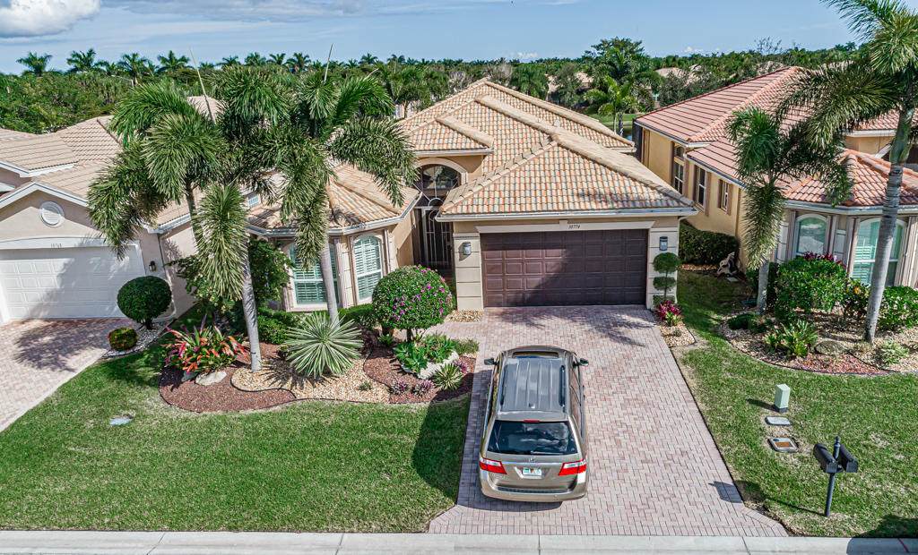 10774 Thomas Lake Manor - Photo 1